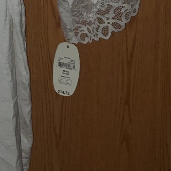 Bridal Robe - Picture 4 of 5